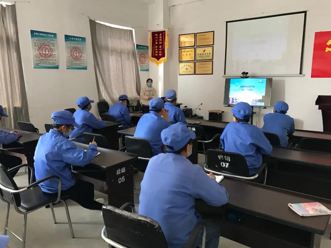 為企業(yè)、工廠等復(fù)工人員聚集地?開展疫情健康防護(hù)知識培訓(xùn)