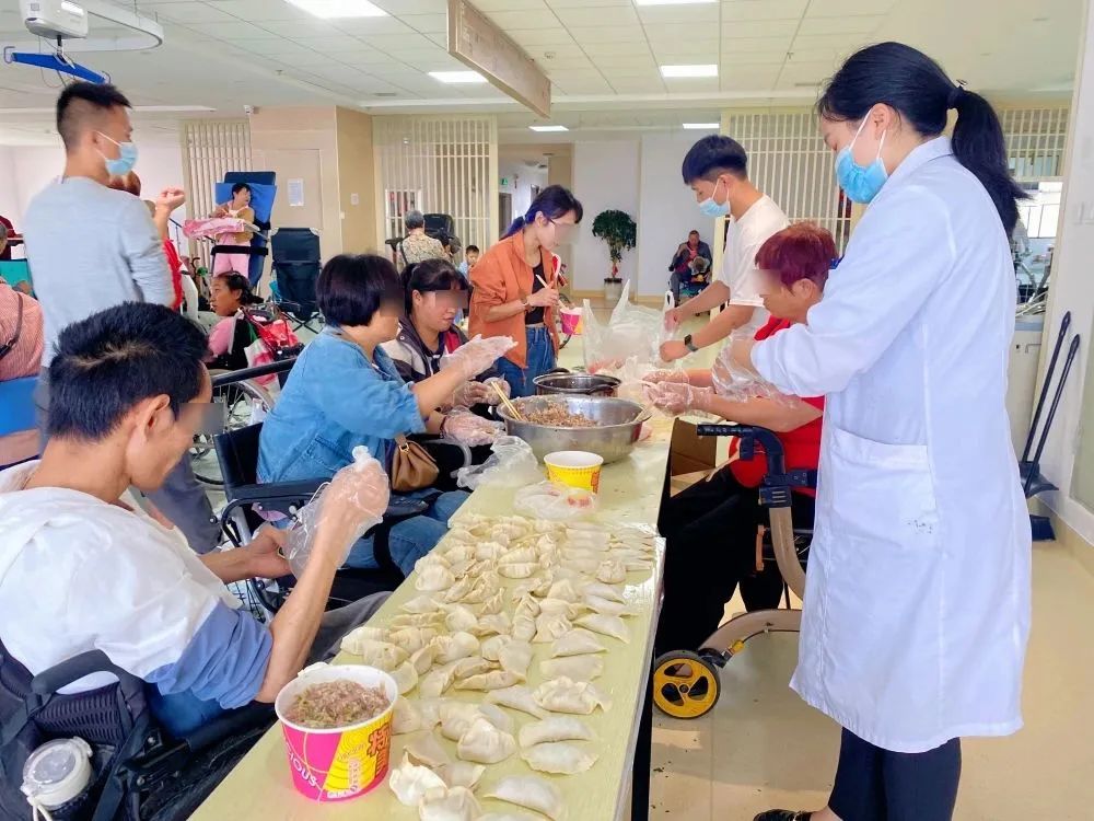 【保山安利醫(yī)院】“濃濃餃子香，深深關愛情”保山市殘聯肢體殘疾患者社會融入活動