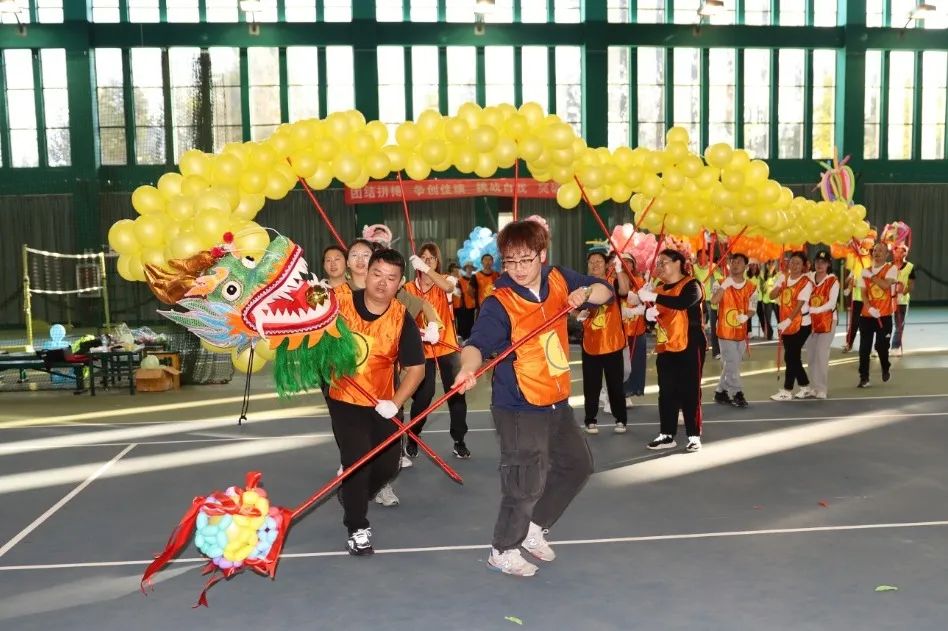 “同心同行，聚力共贏”安利醫(yī)院?jiǎn)T工拓展訓(xùn)練!